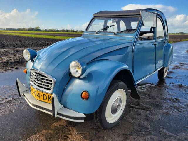 Imagen 1/8 de Citroën 2 CV 6 (1987)