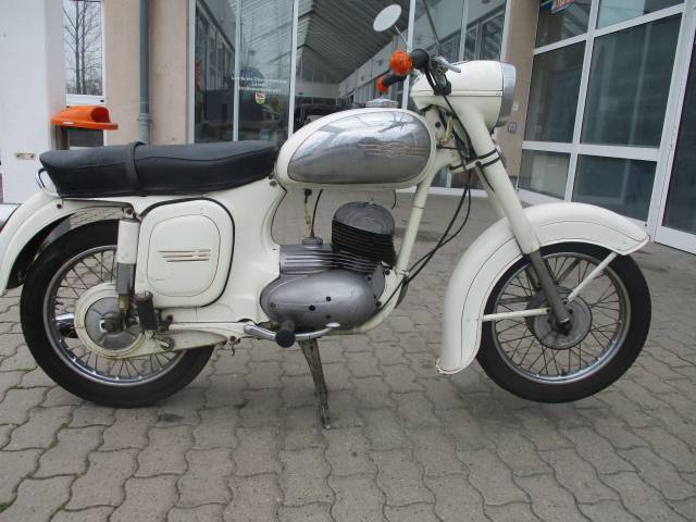 Image 1/18 de CZ DUMMY (1962)