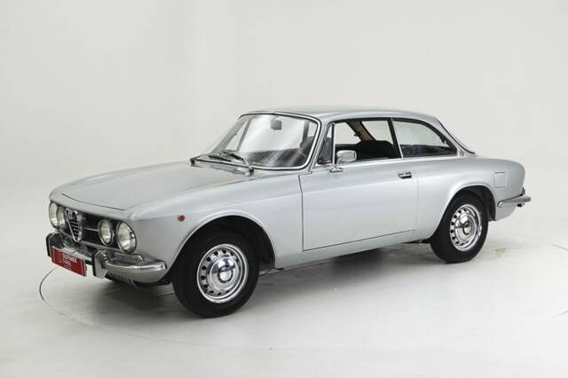 Afbeelding 1/15 van Alfa Romeo 1750 GT Veloce (1971)