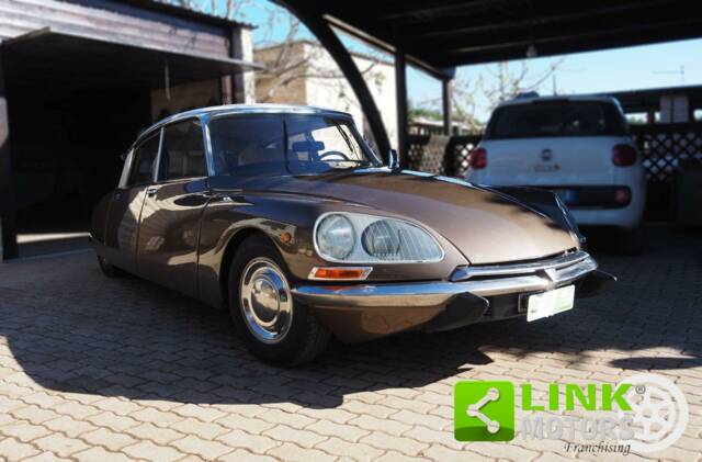 Immagine 1/10 di Citroën DS 21 (1972)
