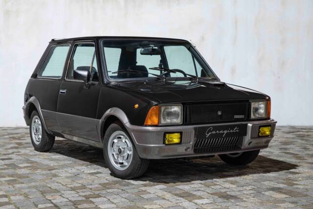 Image 1/32 de Innocenti De Tomaso (1982)