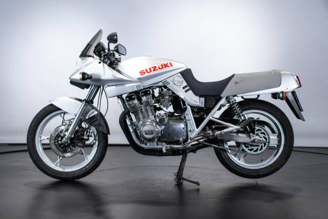 Image 1/32 de Suzuki DUMMY (1983)