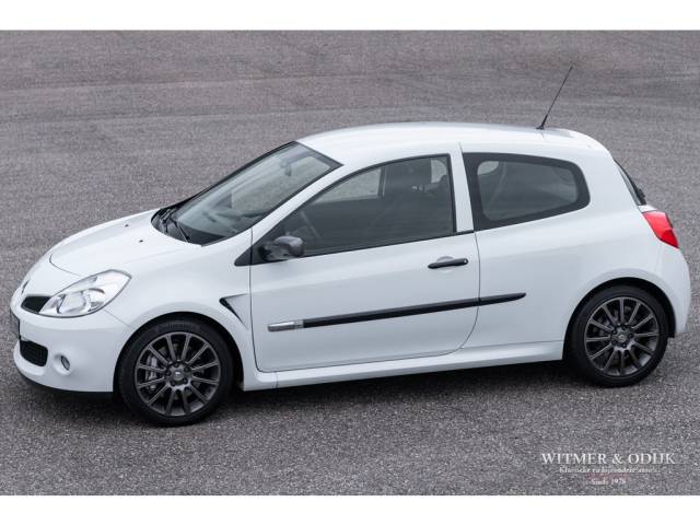 Bild 1/27 von Renault Clio II 2.0 RS Cup (2009)