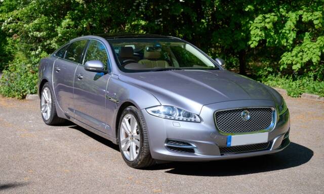 Image 1/50 of Jaguar XJ 5.0 (2012)