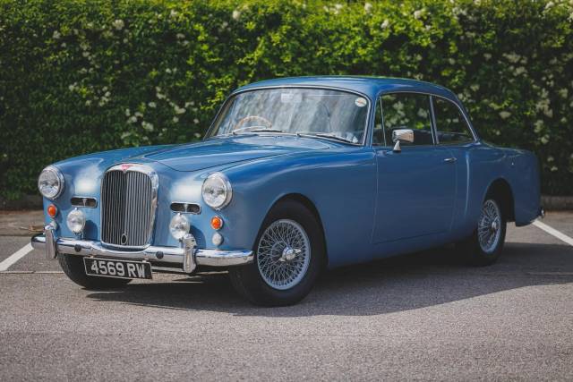 Image 1/8 of Alvis TD 21 (1961)