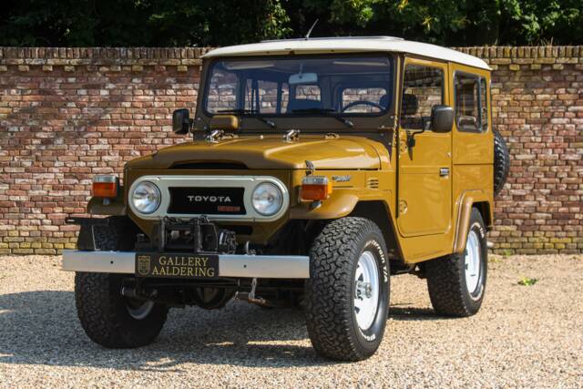Image 1/50 de Toyota Land Cruiser BJ 40 (1979)