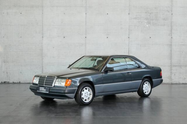 Bild 1/50 von Mercedes-Benz 300 CE (1991)