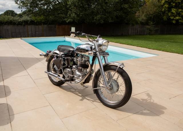 Immagine 1/6 di Royal Enfield DUMMY (1976)