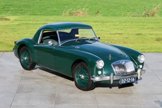 Image 1/50 of MG MGA Twin Cam (1959)