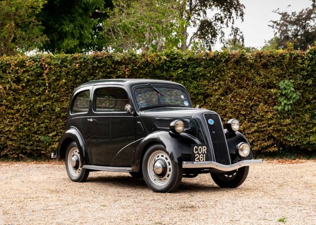 Image 1/11 of Ford Popular (1937)