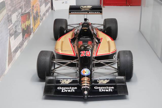 Image 1/4 of Lola T90 (1990)
