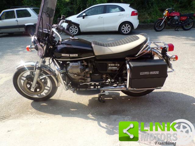 Image 1/10 de Moto Guzzi DUMMY (1984)