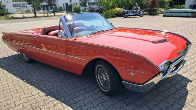 Image 1/7 of Ford Thunderbird (1962)