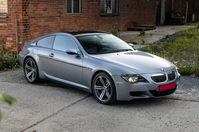 Immagine 1/7 di BMW M6 (2006)