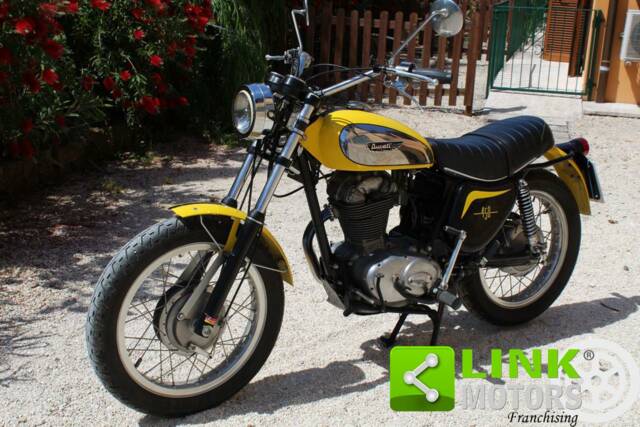Afbeelding 1/10 van Ducati DUMMY (1974)