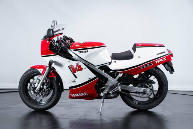 Image 1/50 de Yamaha DUMMY (1985)