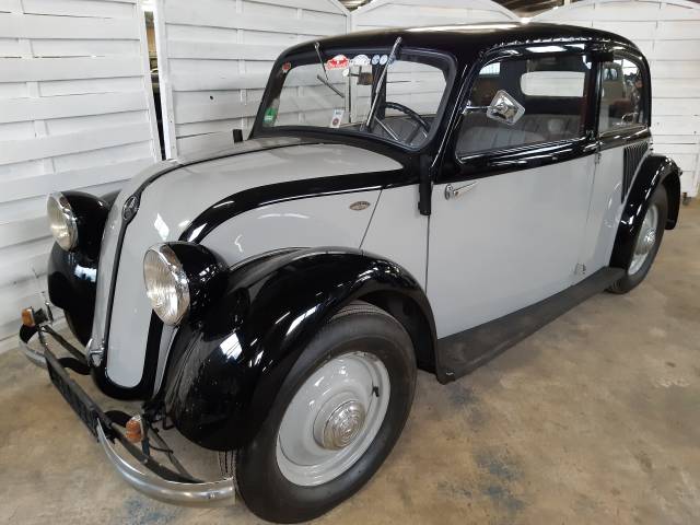 Image 1/14 of Mercedes-Benz 130 (1934)