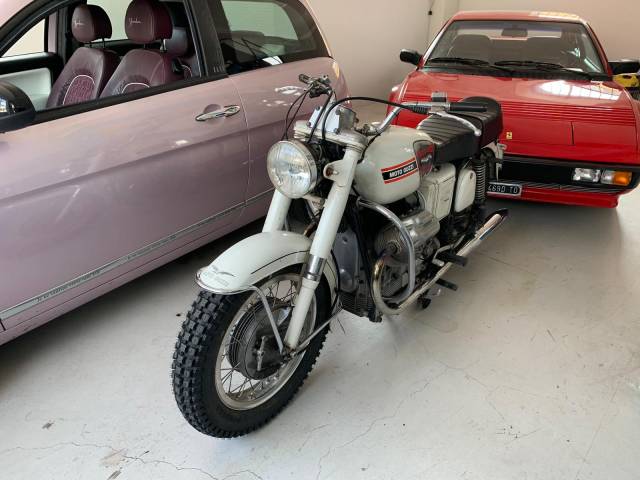 Image 1/7 of Moto Guzzi DUMMY (1972)