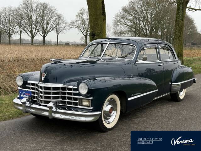 Image 1/24 of Cadillac 62 Sedan (1947)