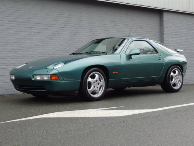 Bild 1/99 von Porsche 928 GTS (1992)