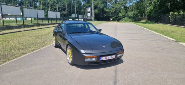 Bild 1/8 von Porsche 944 Turbo (1986)