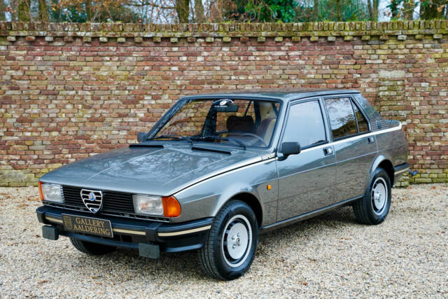 Afbeelding 1/50 van Alfa Romeo Giulietta 2.0 (1981)