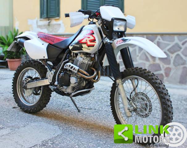 Image 1/10 of Honda DUMMY (1999)