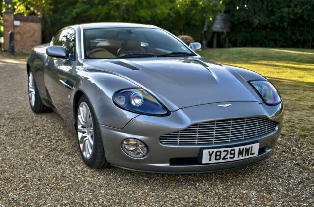 Image 1/50 de Aston Martin V12 Vanquish (2001)
