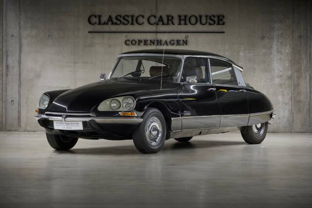 Image 1/98 de Citroën DS 21 Pallas (1971)