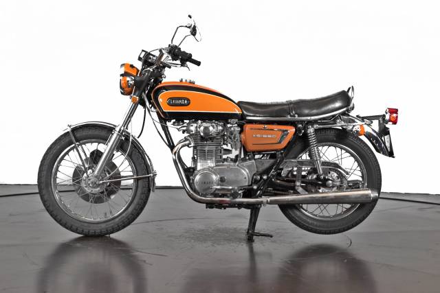 Imagen 1/19 de Yamaha DUMMY (1972)
