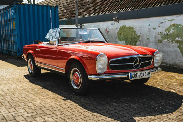 Image 1/8 of Mercedes-Benz 230 SL (1964)