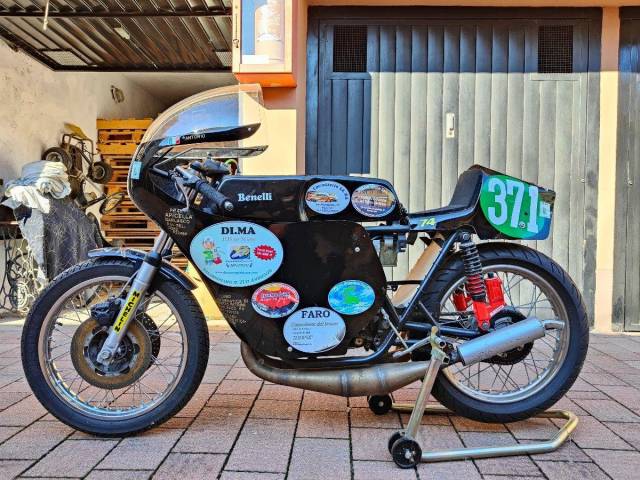 Image 1/30 of Benelli DUMMY (1970)