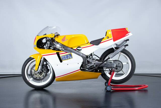 Image 1/50 de Honda RS 250 RF (1992)