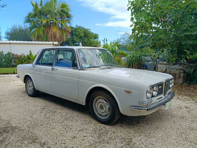 Immagine 1/50 di Lancia Flavia 2000 (1974)