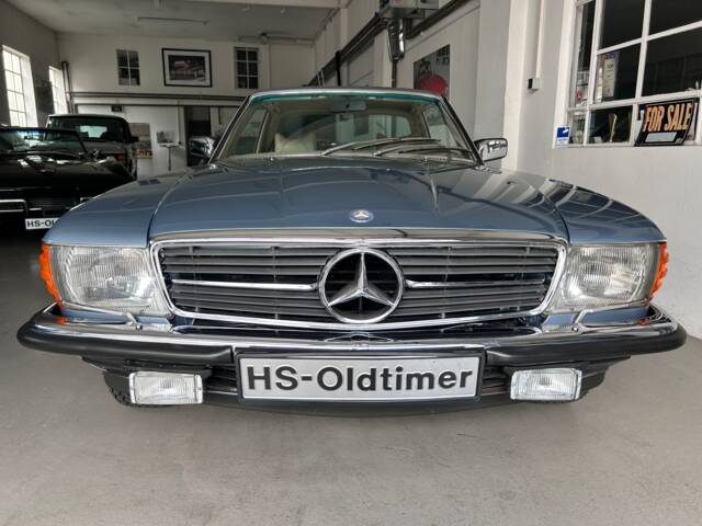 Image 1/39 of Mercedes-Benz 350 SLC (1978)