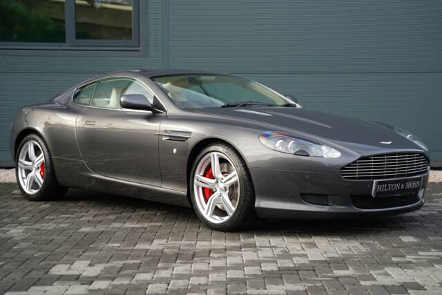Image 1/50 of Aston Martin DB 9 (2009)