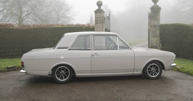 Image 1/34 of Ford Cortina 1300 (1968)