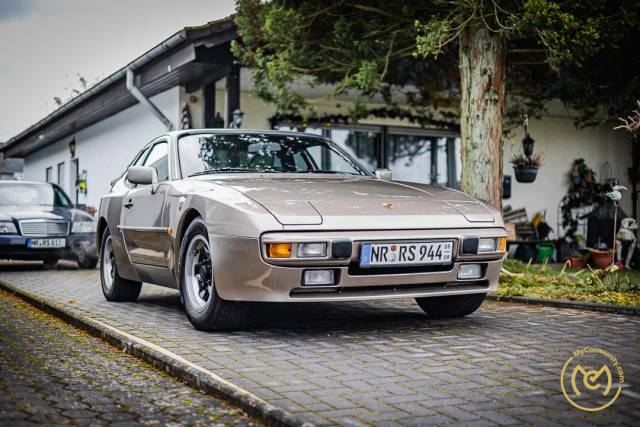 Bild 1/20 von Porsche 944 (1984)