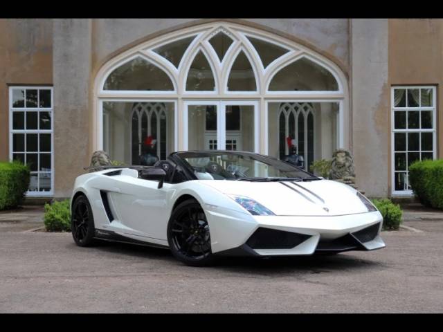 Image 1/38 of Lamborghini Gallardo LP 560-4 Spyder (2011)