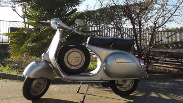 Image 1/31 of Piaggio Vespa 150 GS (1958)