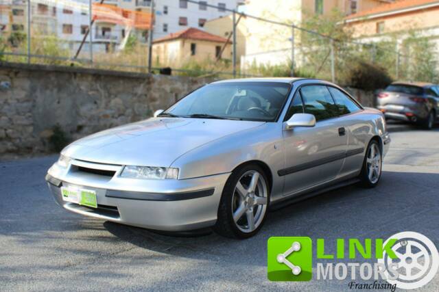 Image 1/10 de Opel Calibra 2,0 4x4 16V (1990)