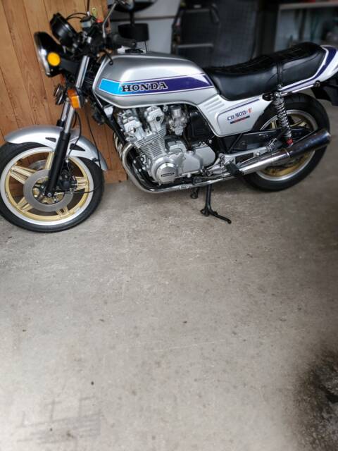 Image 1/14 of Honda CB 900 F Bol d'Or (1980)