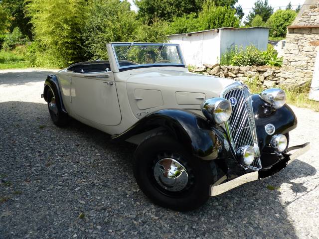 Image 1/4 of Citroën Traction Avant 11 BL Légère (1936)