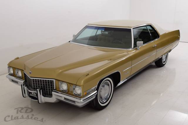 Image 1/32 of Cadillac Coupe DeVille (1971)