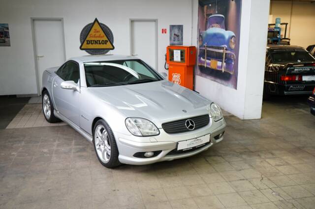 Afbeelding 1/50 van Mercedes-Benz SLK 32 AMG (2002)