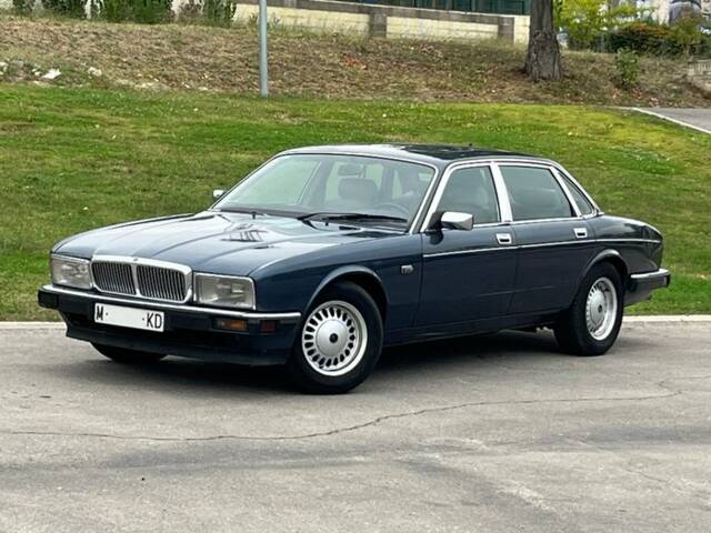 Bild 1/7 von Daimler XJ 6 4.0 (1989)