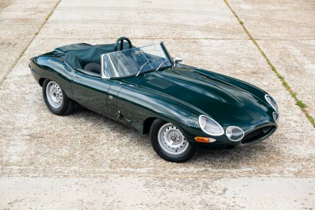Image 1/26 of Jaguar E-Type 3.8 (1962)