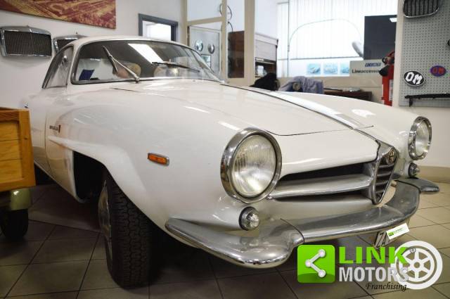 Image 1/17 of Alfa Romeo Giulia Sprint Speciale (1964)