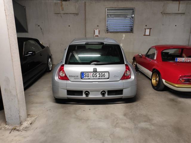 Bild 1/6 von Renault Clio II V6 (2001)