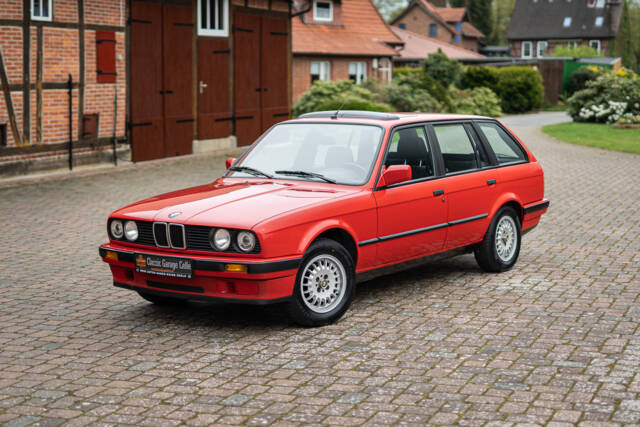 Bild 1/37 von BMW 316i Touring (1991)